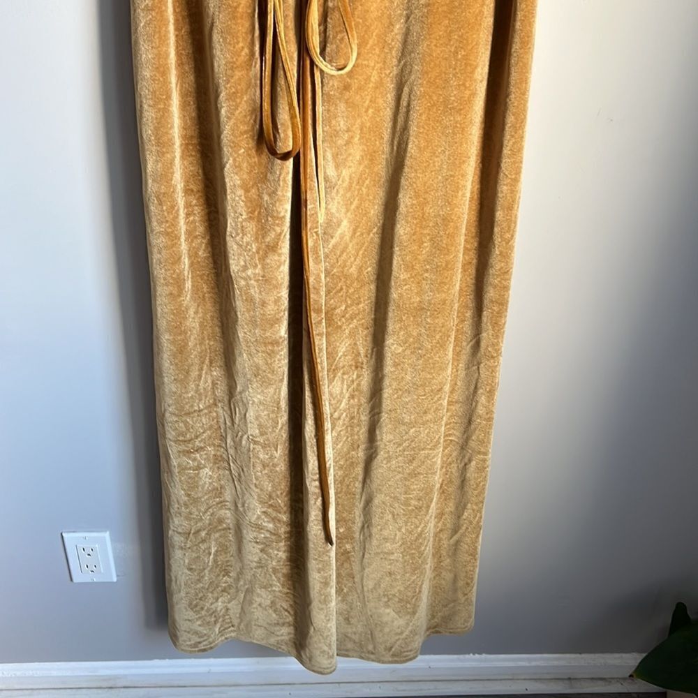 NEW Baltic born Meghan Velvet Wrap Maxi Dress - Picture 6 of 12